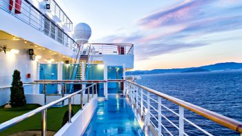 Pourquoi choisir la croisière pour vos prochaines vacances : deux bonnes raisons à ne pas manquer