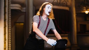 Pourquoi le thème circus est-il idéal pour une soirée événementielle ?